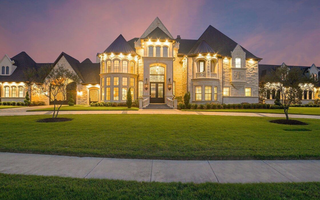 West Restaurant in our Villa’s